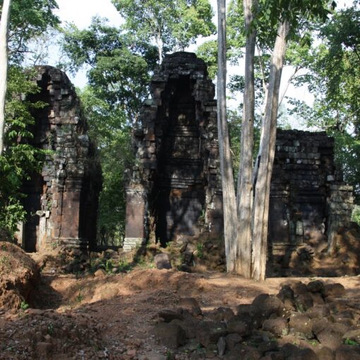 Three Lateriate Ruin Towers at Prasat Chrap © Beyondangkor