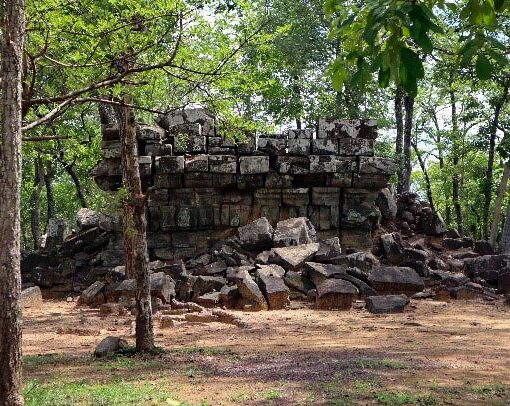 Prasat Khnar and Trapeang Angkhnar © National Authority of Preah Vihear