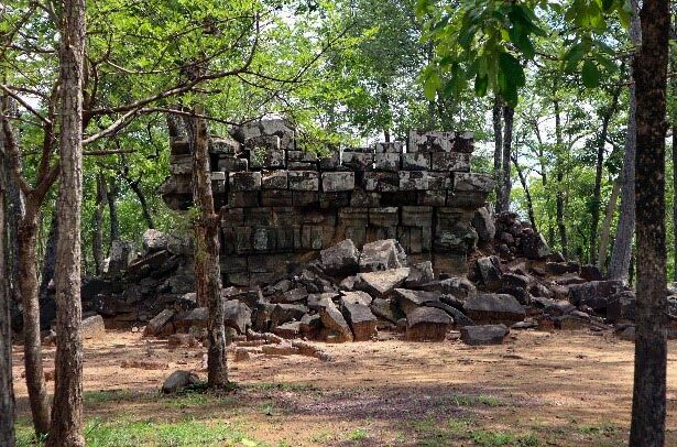 Prasat Khnar and Trapeang Angkhnar © National Authority of Preah Vihear